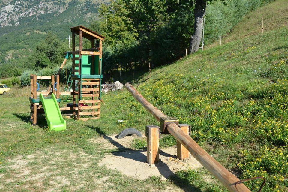 La Baita Di Pilato Montemonaco Exteriér fotografie