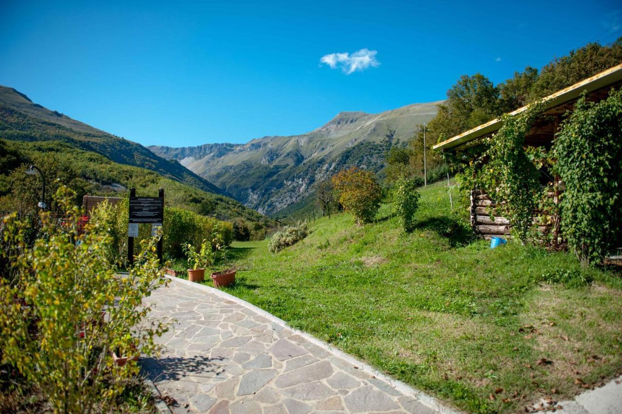 La Baita Di Pilato Montemonaco Exteriér fotografie